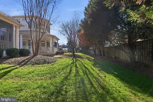 13004 N Commons Way, Rockville, MD 20854 - Photo 40