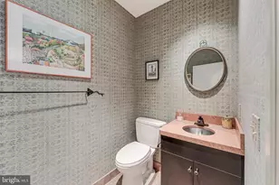 9216 Beech Hill Dr, Bethesda, MD 20817 - Photo 32