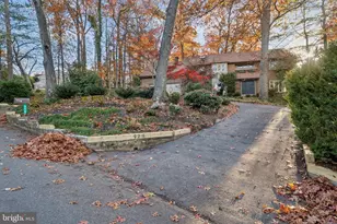9216 Beech Hill Dr, Bethesda, MD 20817 - Photo 2