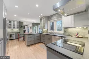 9216 Beech Hill Dr, Bethesda, MD 20817 - Photo 22