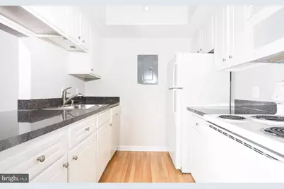 8205 Whispering Oaks Drive #304, Gaithersburg, MD 20879 - Photo 2