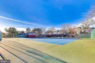 8205 Whispering Oaks Dr, Gaithersburg, MD 20879 - Photo 26