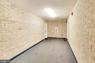 8205 Whispering Oaks Dr, Gaithersburg, MD 20879 - Photo 28