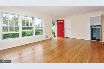 6402 Orchid Drive, Bethesda, MD 20817 - Photo 2