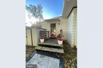304 Anderson Avenue, Rockville, MD 20850 - Photo 2