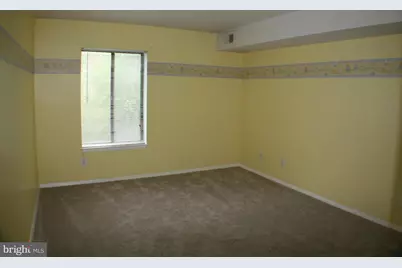 5817 Edson Lane #202, Rockville, MD 20852 - Photo 10
