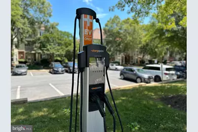 18931 Fountain Hills Drive, Germantown, MD 20874 - Photo 6