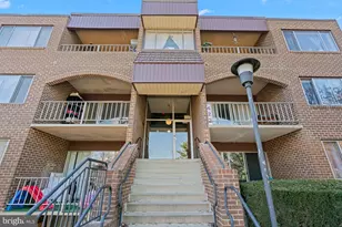 422 Girard St, Gaithersburg, MD 20877 - Photo 2