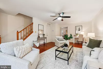 11617 Pleasant Meadow Drive, Gaithersburg, MD 20878 - Photo 2