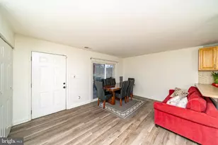 9804 Brookridge Ct, Montgomery Village, MD 20886 - Photo 4