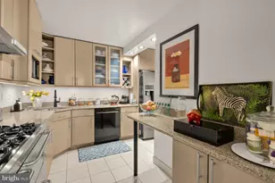 5500 Friendship Blvd, Chevy Chase, MD 20815 - Photo 10