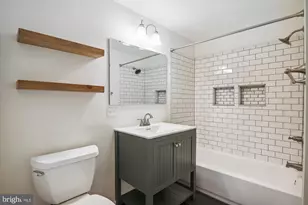 12124 Bentridge Pl, Rockville, MD 20854 - Photo 14