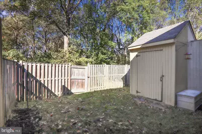 12124 Bentridge Place, Rockville, MD 20854 - Photo 20
