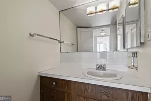 118 Monroe St, Rockville, MD 20850 - Photo 22