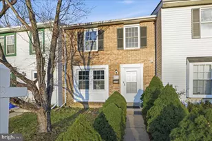 19847 Wheelwright Dr, Gaithersburg, MD 20886 - Photo 2