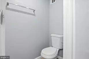 19847 Wheelwright Dr, Gaithersburg, MD 20886 - Photo 20