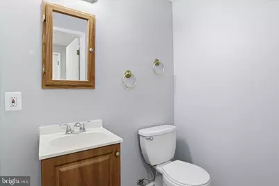 19847 Wheelwright Drive, Gaithersburg, MD 20886 - Photo 4