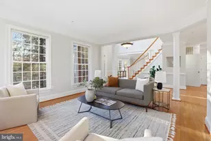 7931 Lakenheath Way, Potomac, MD 20854 - Photo 4