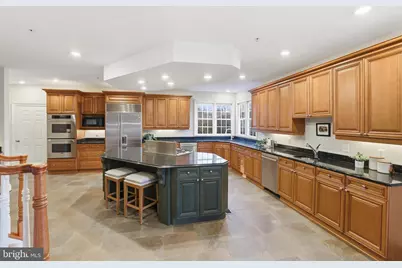 7931 Lakenheath Way, Potomac, MD 20854 - Photo 8