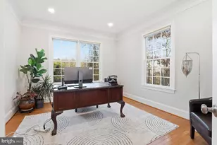 7931 Lakenheath Way, Potomac, MD 20854 - Photo 6