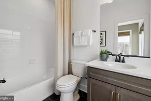 2002 Henson Norris St, Rockville, MD 20850 - Photo 10