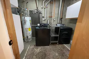 1027 Travis Ln, Gaithersburg, MD 20879 - Photo 16