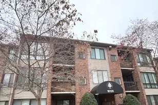 18120 Chalet Dr, Germantown, MD 20874 - Photo 2