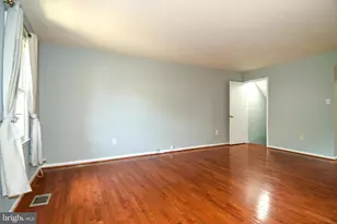 14 Fenceline Dr, Gaithersburg, MD 20878 - Photo 8