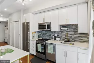 1320 Fenwick Ln, Silver Spring, MD 20910 - Photo 10