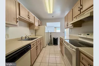 3103 Beckenham Court #252-D, Silver Spring, MD 20906 - Photo 6