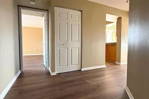 10101 Grosvenor Pl, Rockville, MD 20852 - Photo 2