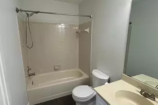 7 Drumcastle Ct, Germantown, MD 20876 - Photo 10