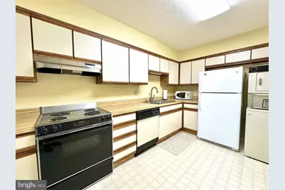 3310 N Leisure World Boulevard #6-629, Silver Spring, MD 20906 - Photo 10