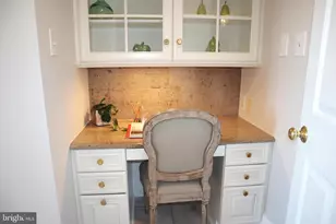 10401 Grosvenor Pl, Rockville, MD 20852 - Photo 30