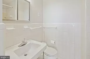 10401 Grosvenor Pl, Rockville, MD 20852 - Photo 62