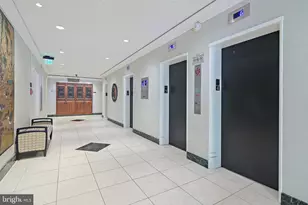 10401 Grosvenor Pl, Rockville, MD 20852 - Photo 6