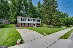 9808 Brixton Ln, Bethesda, MD 20817 - Photo 2