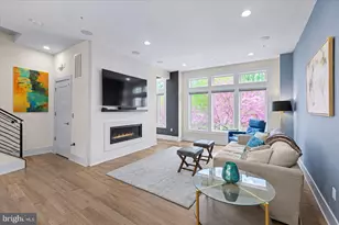 406 Barlow Pl, Bethesda, MD 20814 - Photo 4