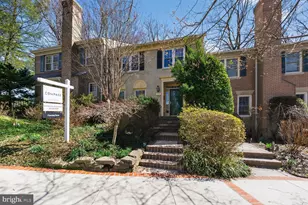 15 Bentridge Ct, Potomac, MD 20854 - Photo 2