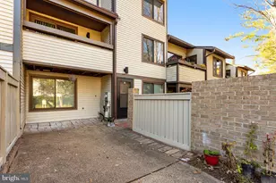 9410 Walburg Way, Gaithersburg, MD 20886 - Photo 26