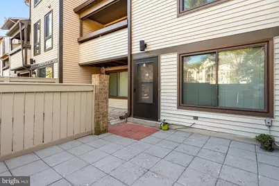 9410 Walburg Way, Gaithersburg, MD 20886 - Photo 4