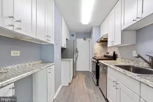 1900 Lyttonsville Rd, Silver Spring, MD 20910 - Photo 4