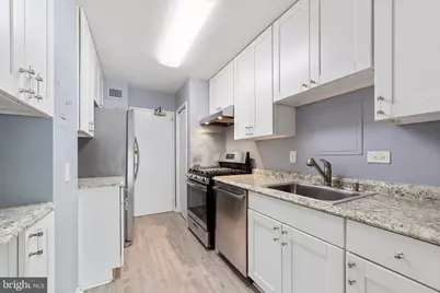 1900 Lyttonsville Road #111, Silver Spring, MD 20910 - Photo 12