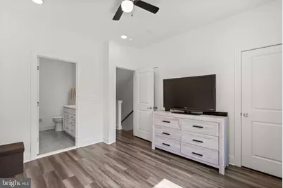 863 King Farm Boulevard, Rockville, MD 20850 - Photo 26