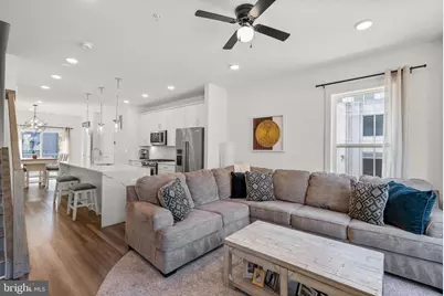 863 King Farm Boulevard, Rockville, MD 20850 - Photo 8