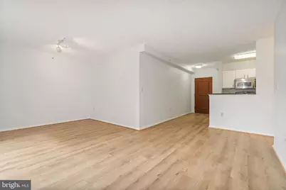 7111 Woodmont Avenue #217, Bethesda, MD 20815 - Photo 8