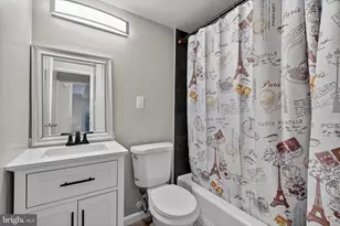 1900 Lyttonsville Rd, Silver Spring, MD 20910 - Photo 20