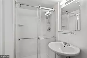 9312 Sprinklewood Ln, Potomac, MD 20854 - Photo 86