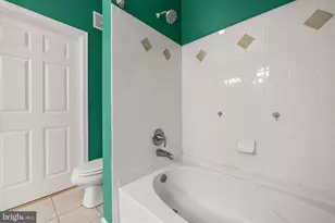 8 Granite Pl, Gaithersburg, MD 20878 - Photo 18