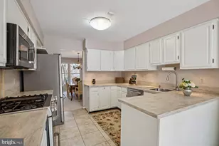 12255 Tildenwood Dr, Rockville, MD 20852 - Photo 12